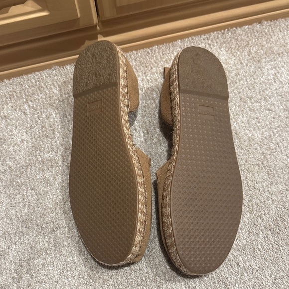 TOMS Tan Casual Espadrilles - Picture 2 of 2